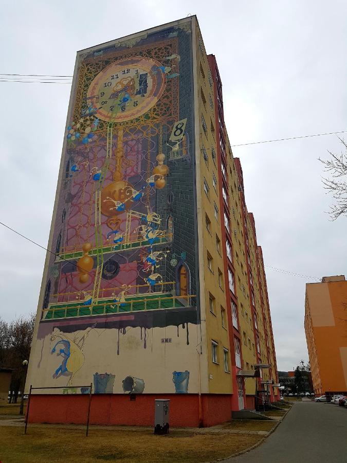 Panel Hause Kazincbarcika Apartment Bagian luar foto