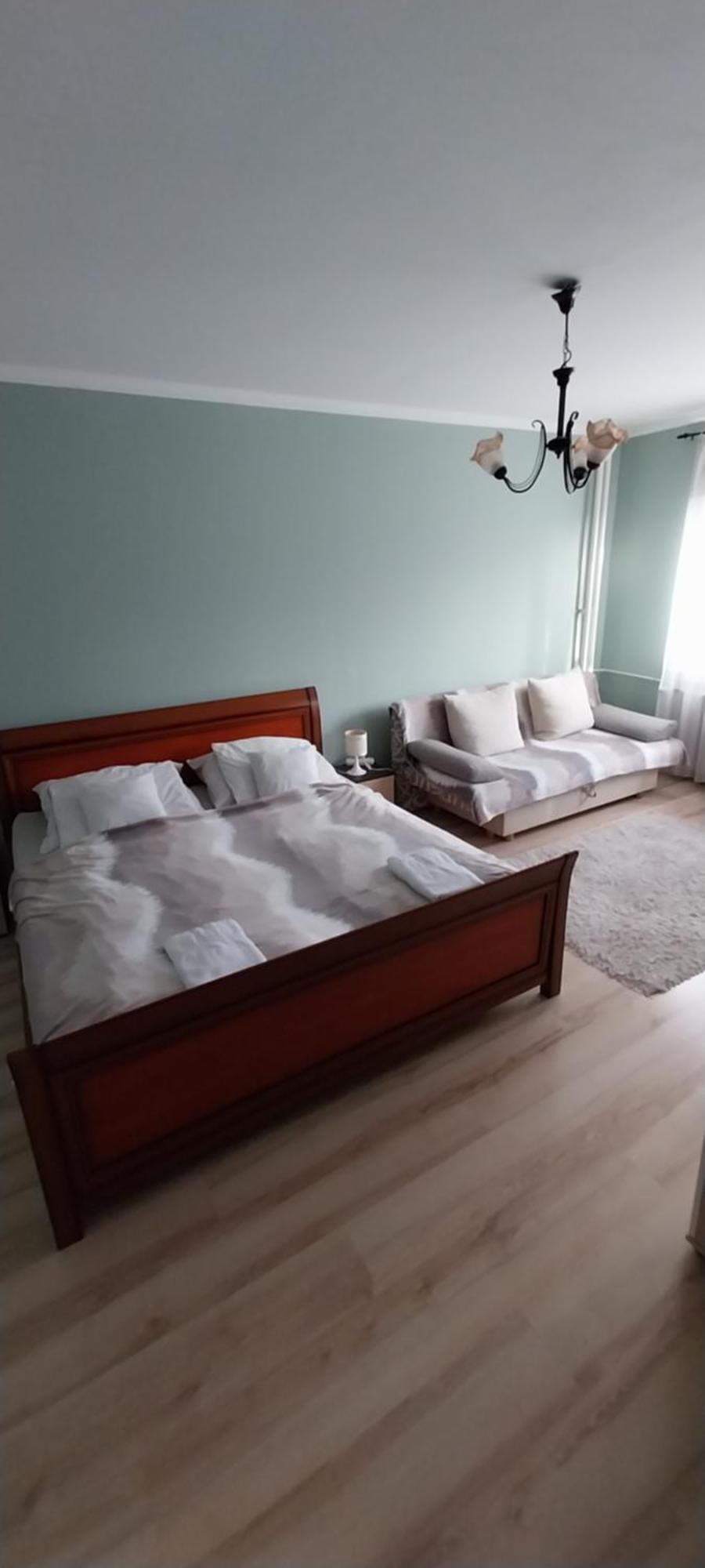 Panel Hause Kazincbarcika Apartment Bagian luar foto